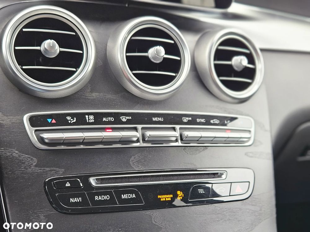 Mercedes-Benz GLC - 35