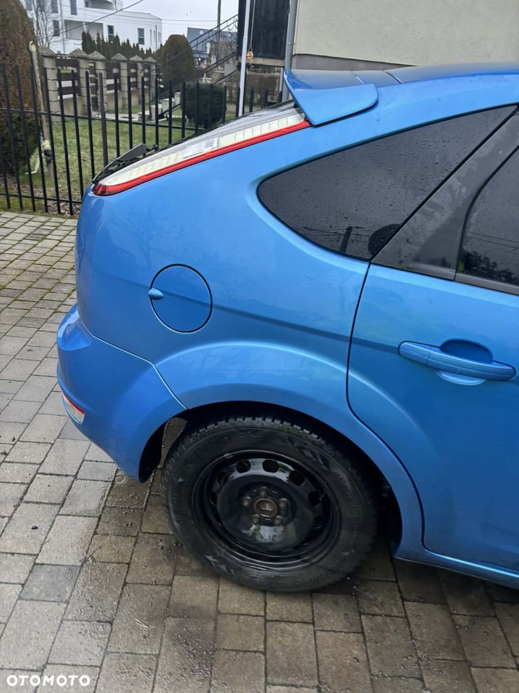 Ford Focus 1.8 FF Platinium X - 11