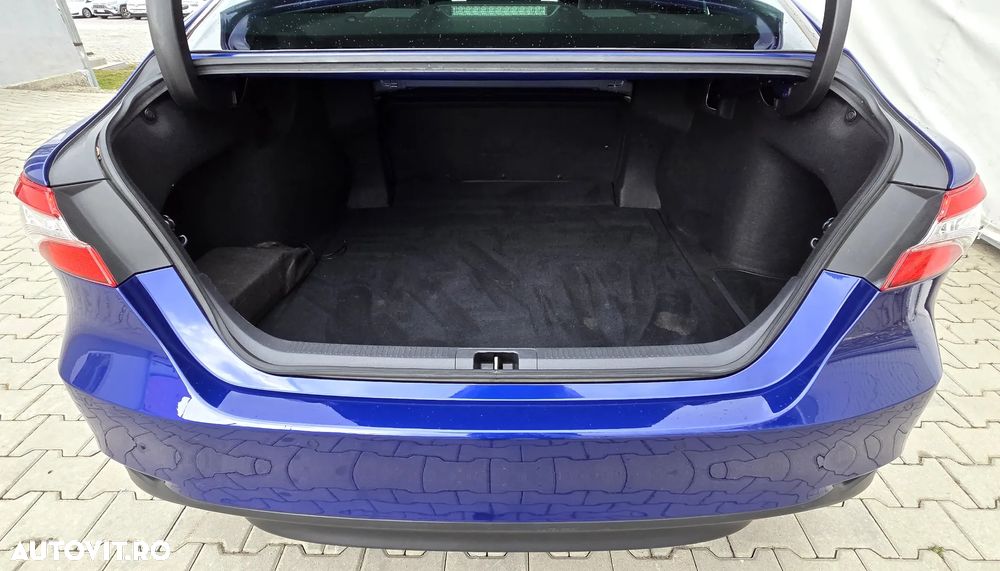 Toyota Camry 2.5 Exclusive - 14