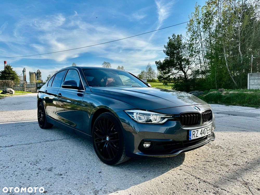 BMW Seria 3 330i xDrive Sport Line - 29