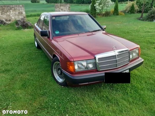 Mercedes-Benz W201 (190) - 1