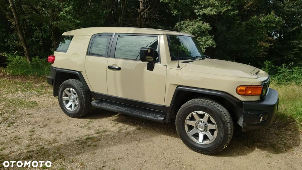 Toyota FJ - 17
