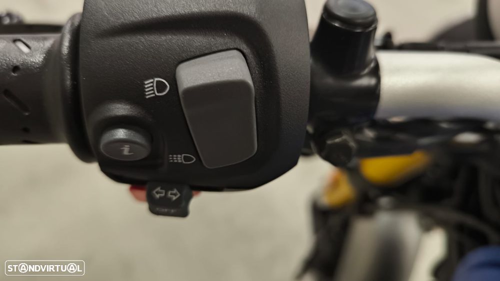 Triumph Speedmaster Speed 400 - 13