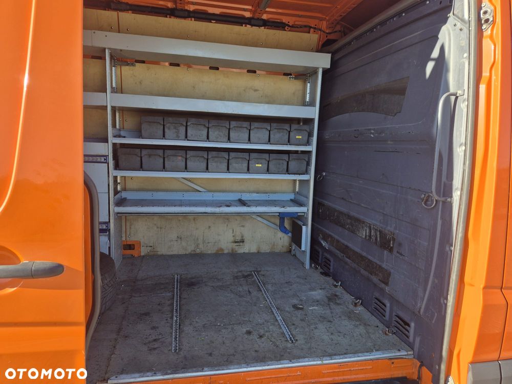 Mercedes-Benz Sprinter - 23