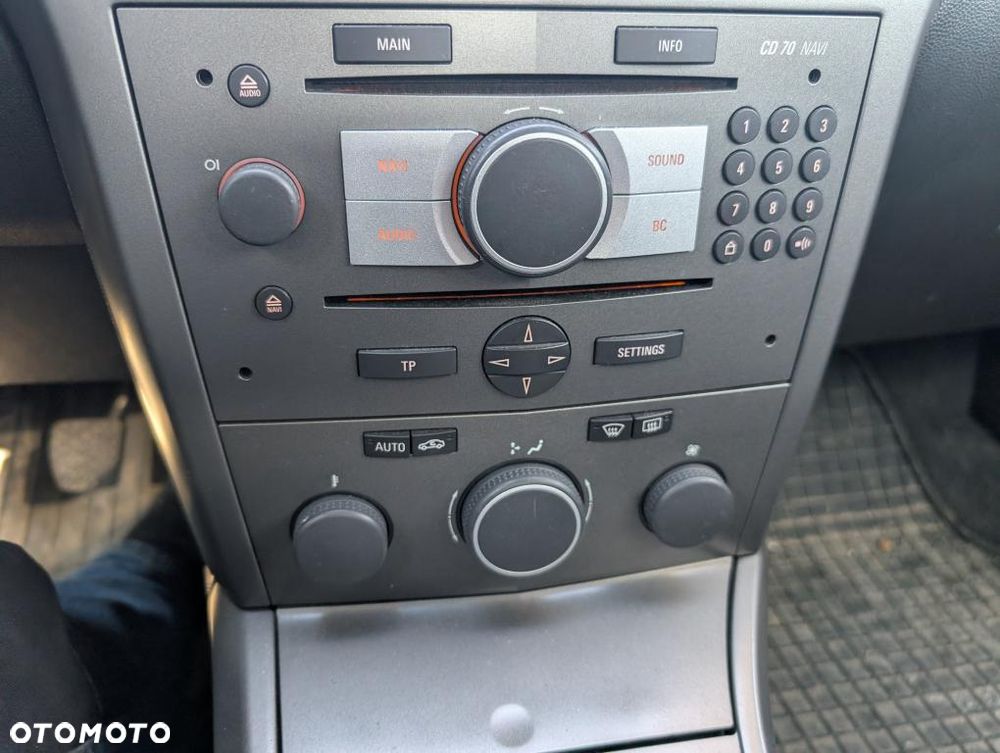 Opel Astra 1.6 Start - 8