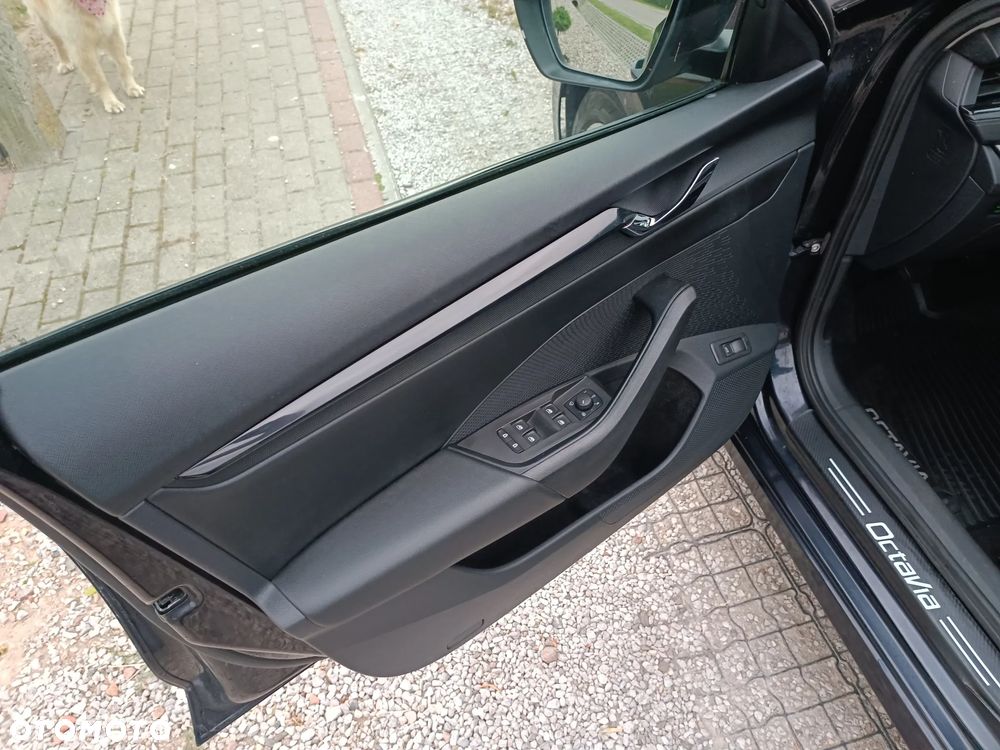 Skoda Octavia 1.5 TSI ACT Active - 10