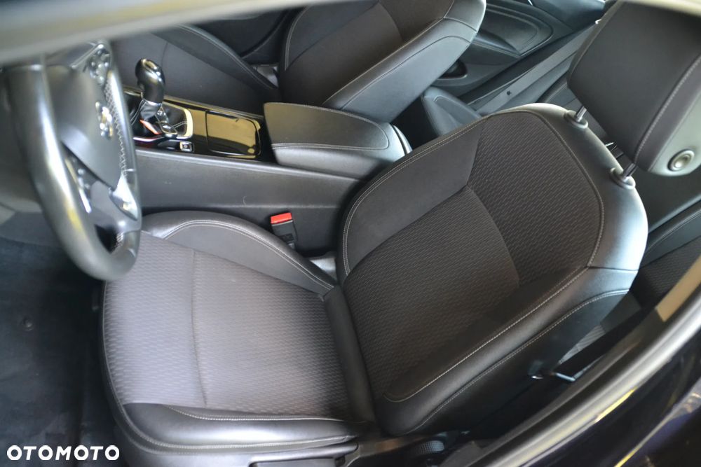 Opel Insignia 1.5 Direct InjectionTurbo Business Edition - 34