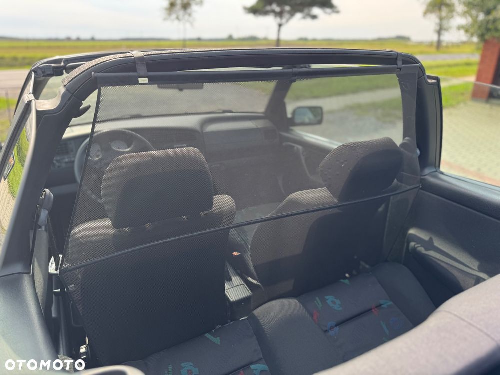 Volkswagen Golf Cabrio 1.8 - 17