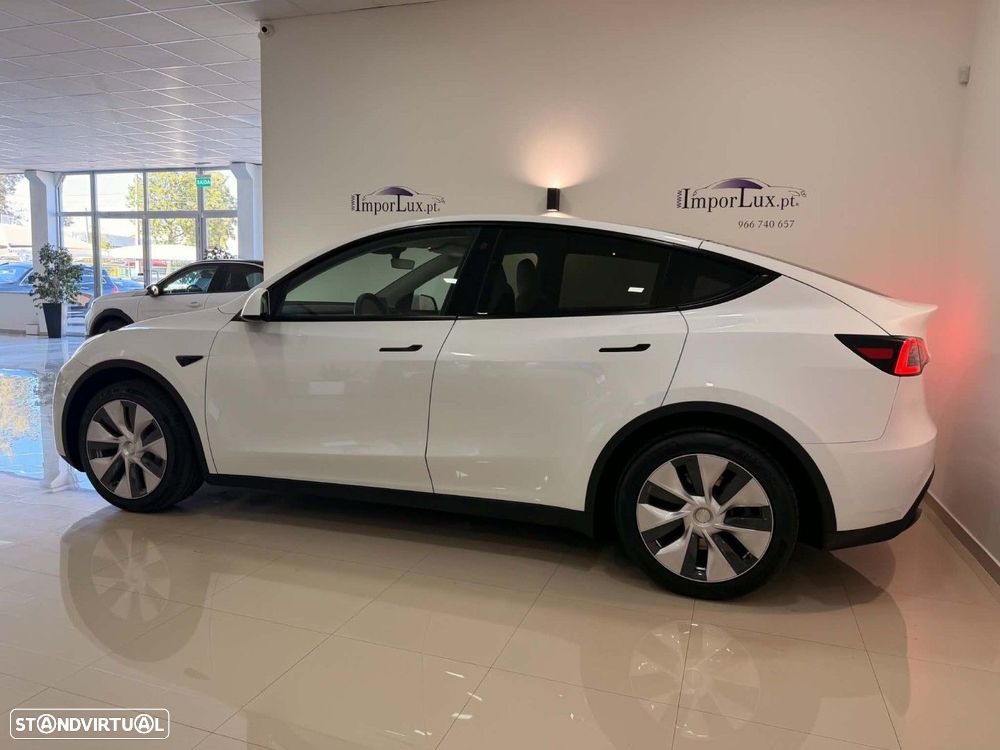 Tesla Model Y RWD - 7