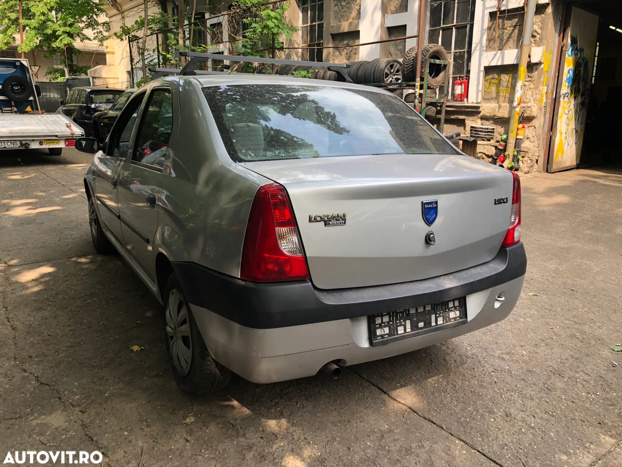 Dezmembrez Dacia Logan 1 2007 1,5 DCI Euro 4 gri argintiu - 6
