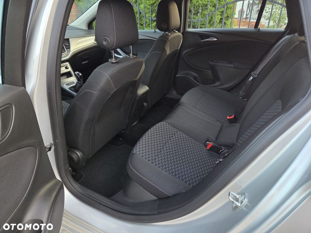 Opel Astra 1.6 CDTI Essentia S&S - 15