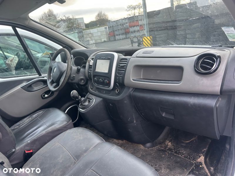 Renault TRAFIC - 6