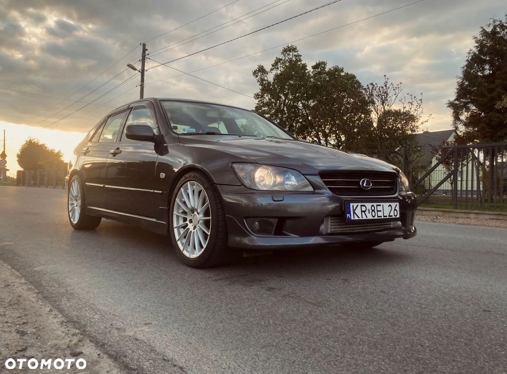 Lexus IS 200 Prestige - 2