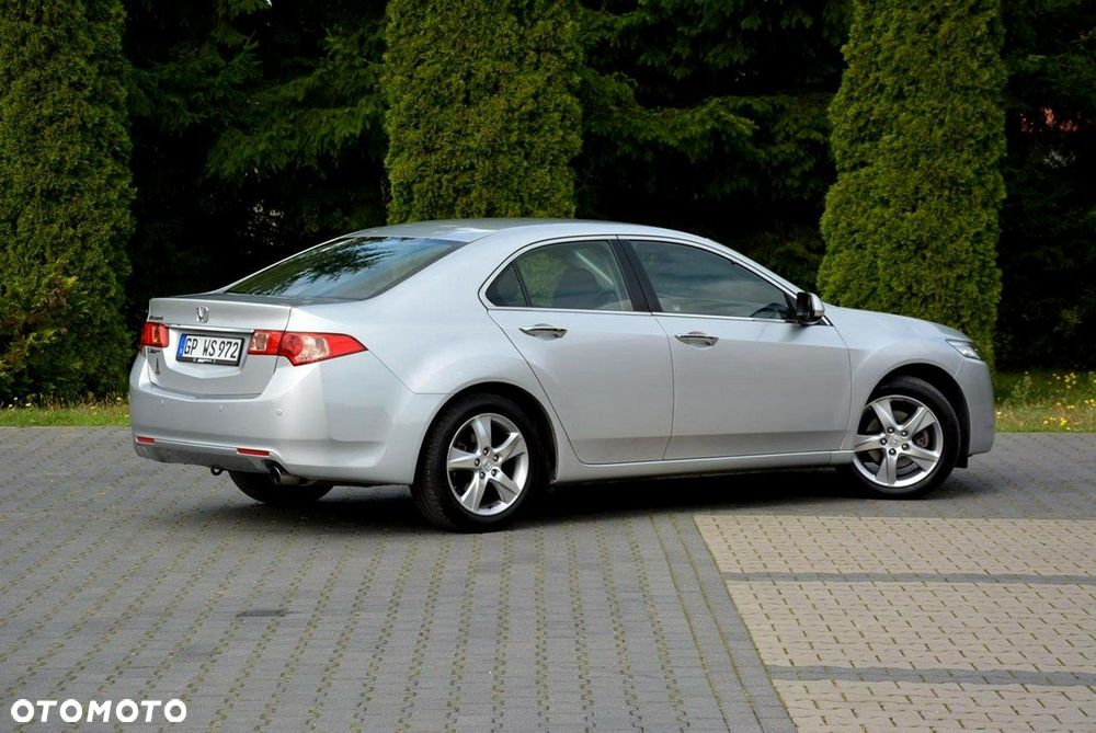 Honda Accord 2.0 Comfort - 12
