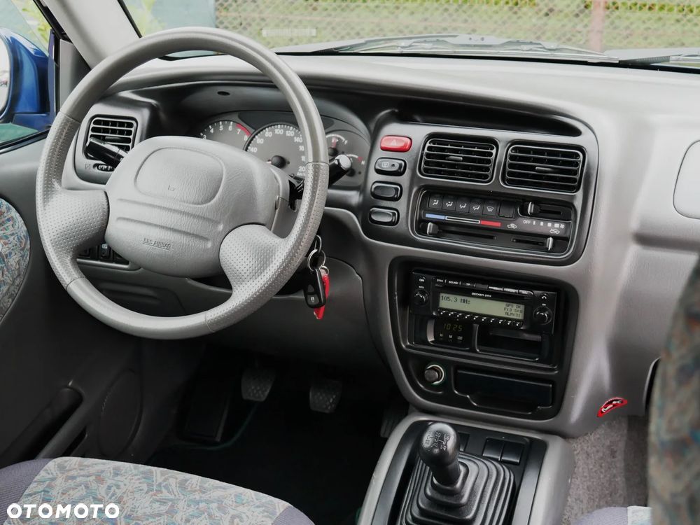 Suzuki Grand Vitara 1.6 Limited - 26