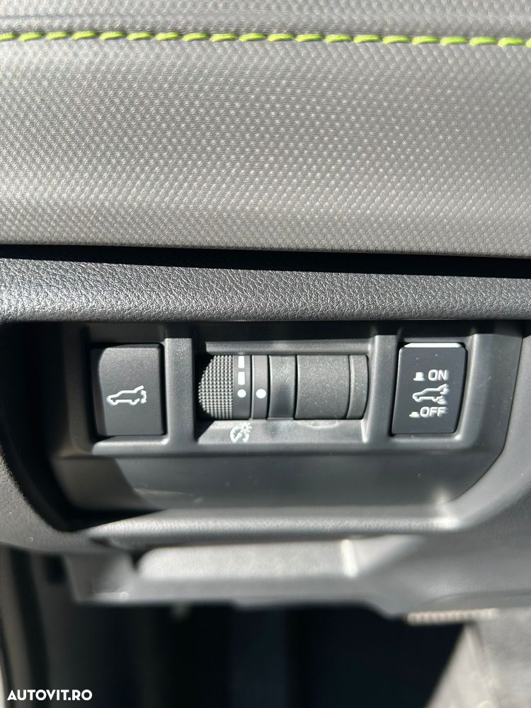 Subaru Forester 2.0 e-Boxer LinearTronic MHEV 4dventure - 19