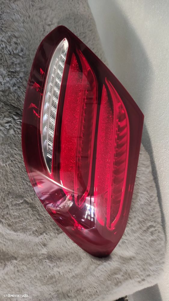 Farolim traseiro direito Mercedes w213 - A2139067800 - 1