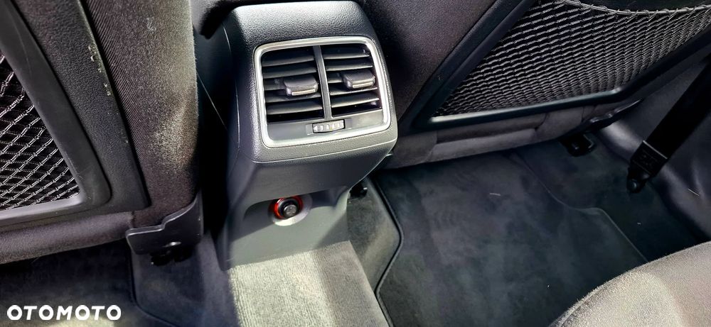 Audi Q3 2.0 TDI Quattro S tronic - 28