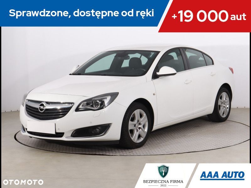 Opel Insignia - 1
