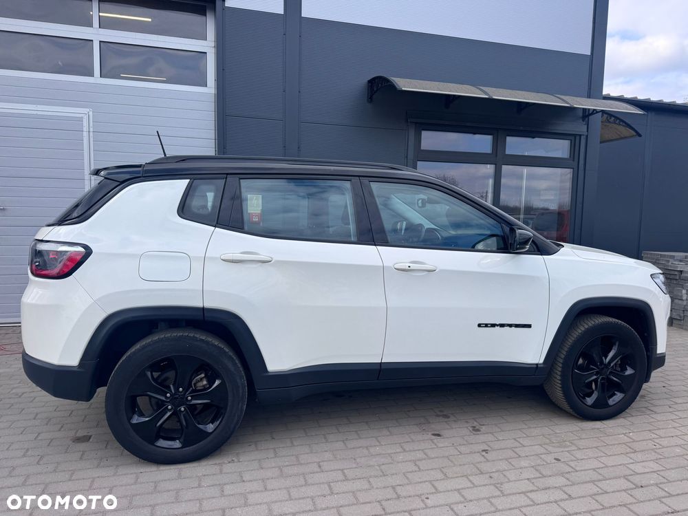Jeep Compass - 30