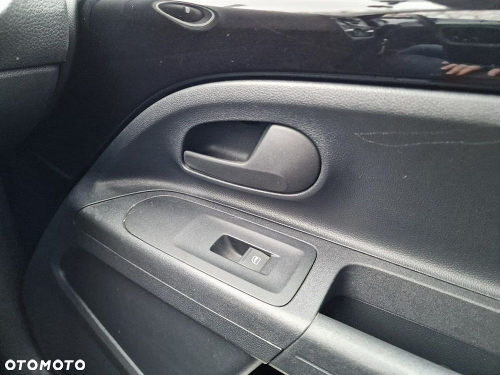 Volkswagen up! 1.0 street EU6 - 13