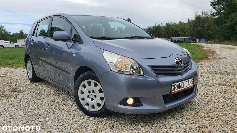 Toyota Verso - 4