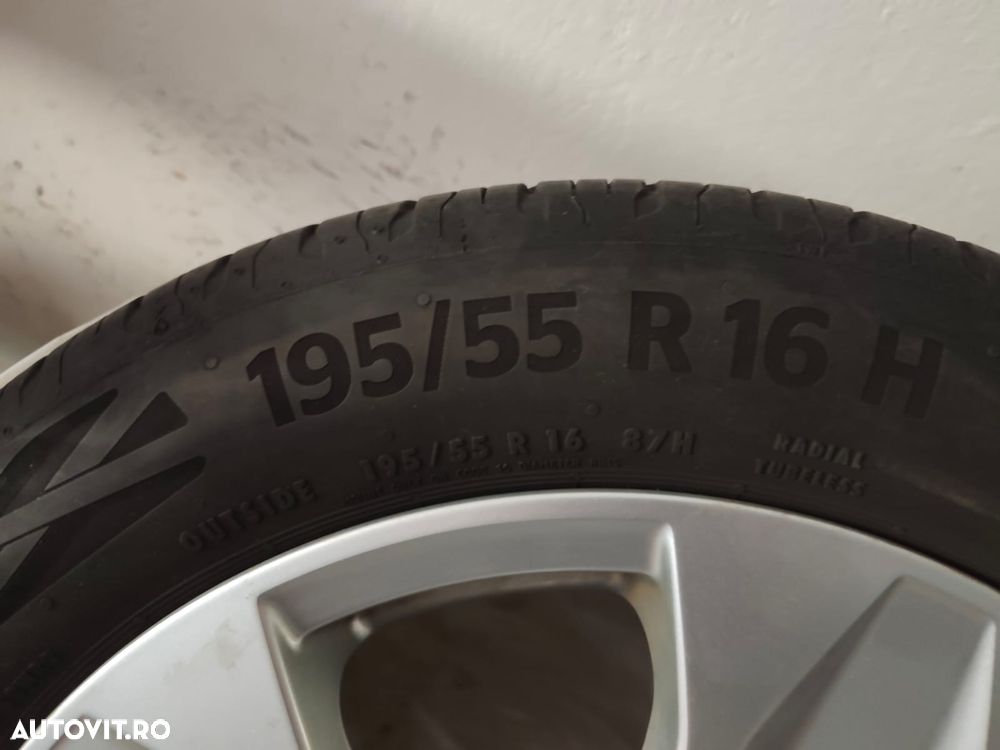 Dacia Logan TCe 90 MT6 Prestige - 27