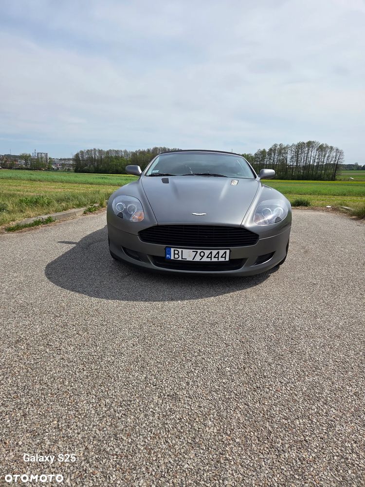Aston Martin DB9 - 3