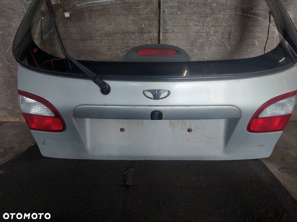 KOMPLETNY TYŁ KLAPA BAGAŻNIKA ZDERZAK TYŁ LAMPY DAEWOO LANOS I HB 5D - 8