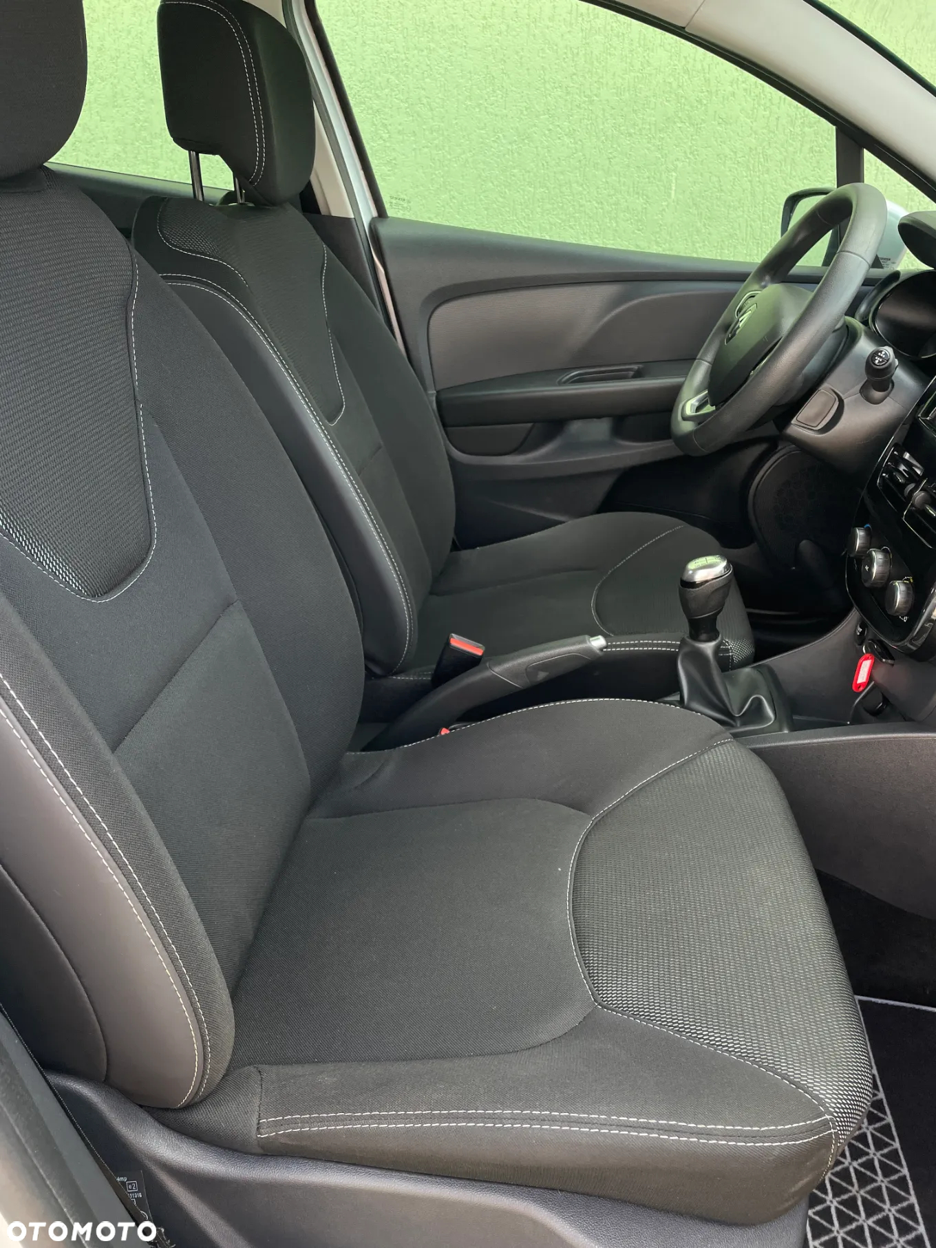Renault Clio - 16