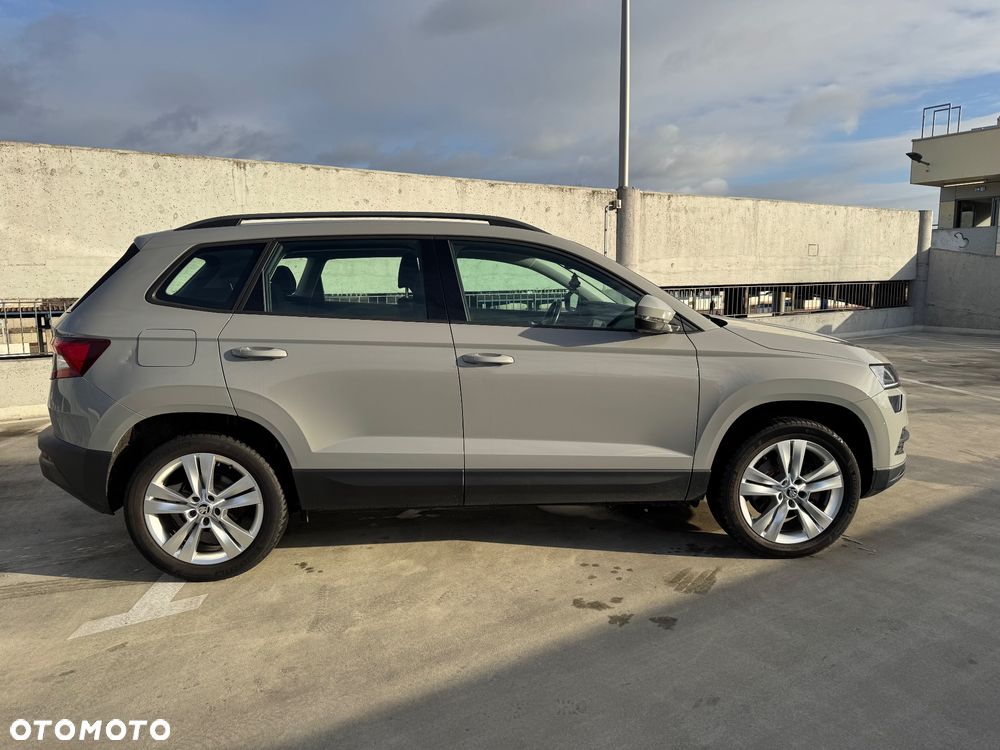 Skoda Karoq 2.0 TDI SCR 4x4 Sportline - 6