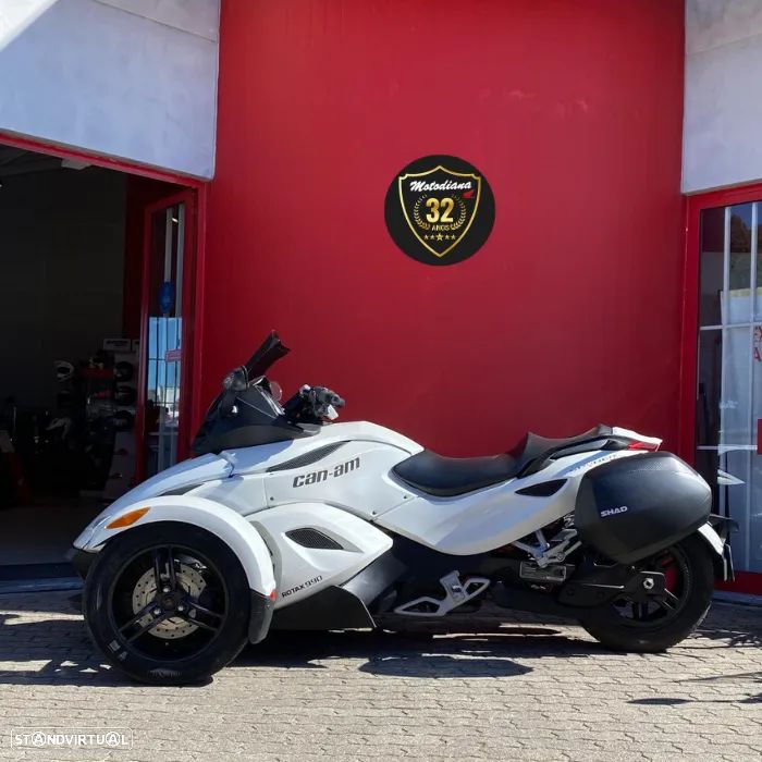 Can-Am Spyder F3 BOMBARDIER - 3