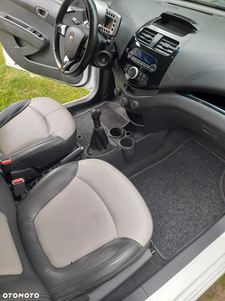 Chevrolet Spark - 23