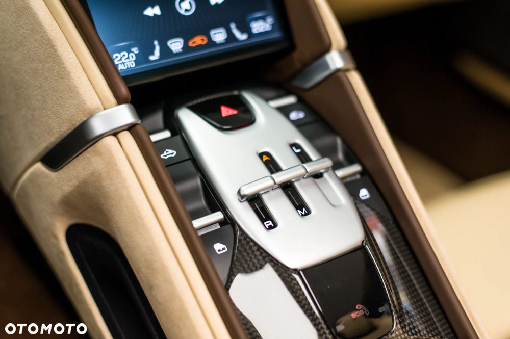 Ferrari Roma Spider - 26