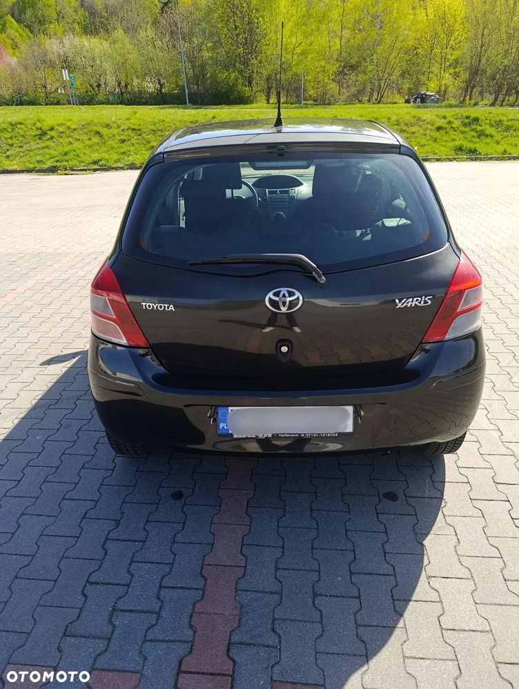 Toyota Yaris - 5