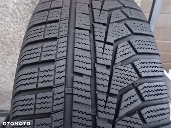 205/60/R16 96H Hankook Winter i cept evo 2