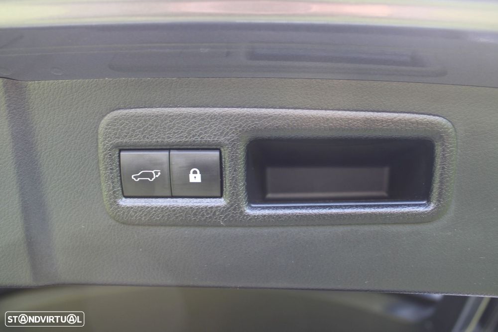 Lexus NX 300h Executive - 40