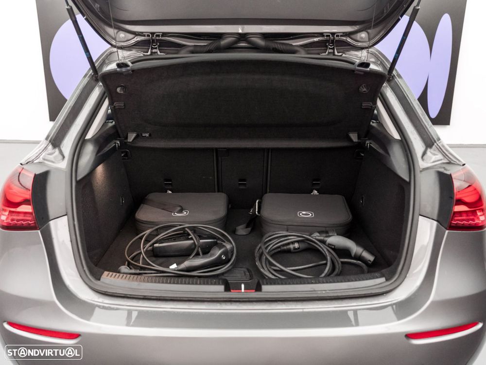 Mercedes-Benz A 250 e - 10