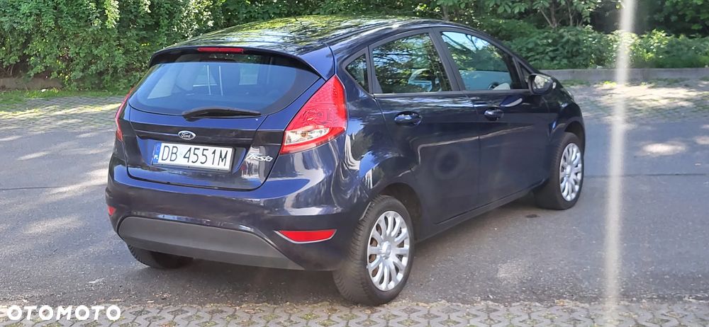 Ford Fiesta 1.25 Ambiente - 11