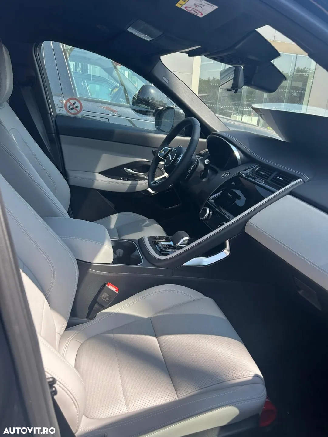 Jaguar E-Pace - 7