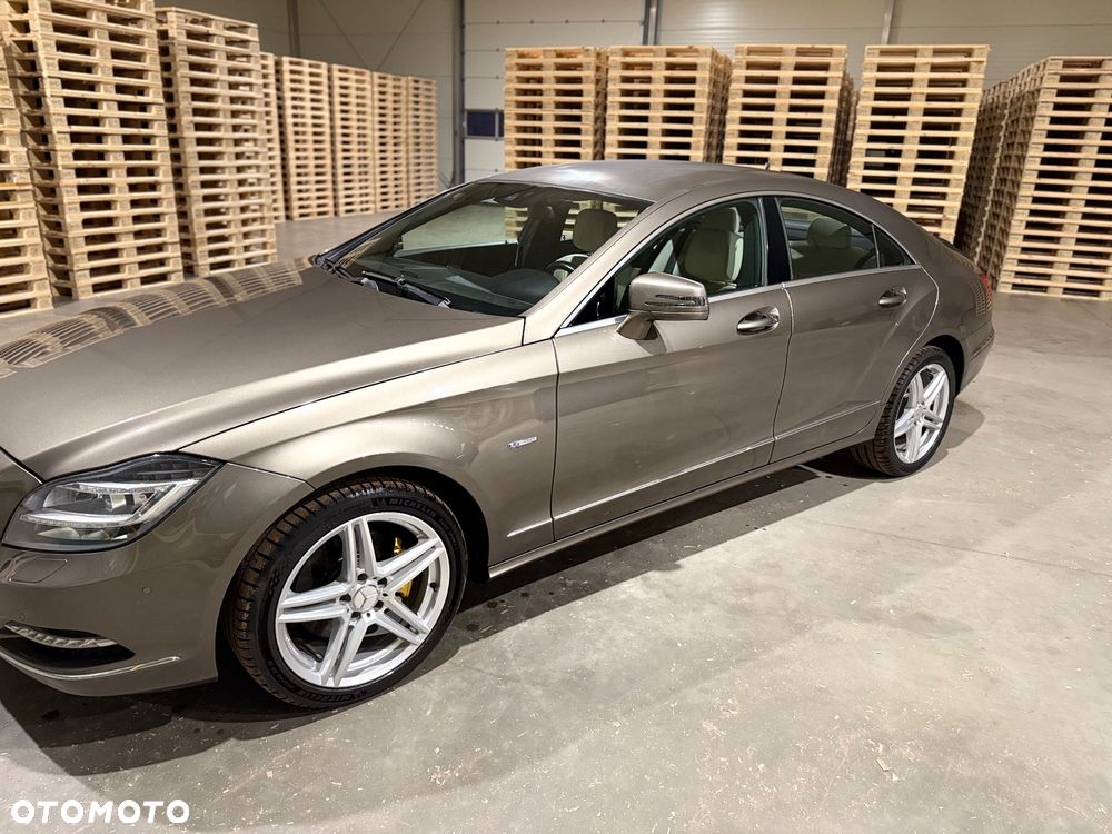 Mercedes-Benz CLS - 10