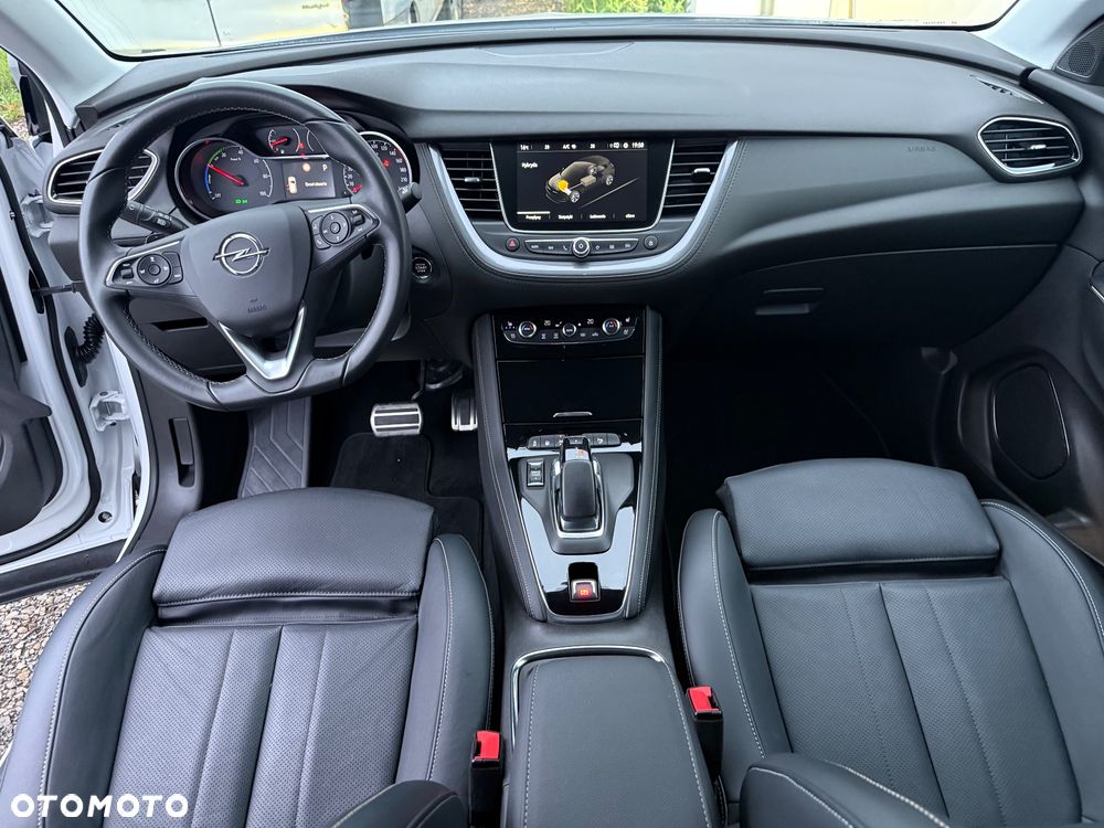 Opel Grandland X Plug-in-Hybrid 1.6 DI Start/Stop Business INNOVATION - 26