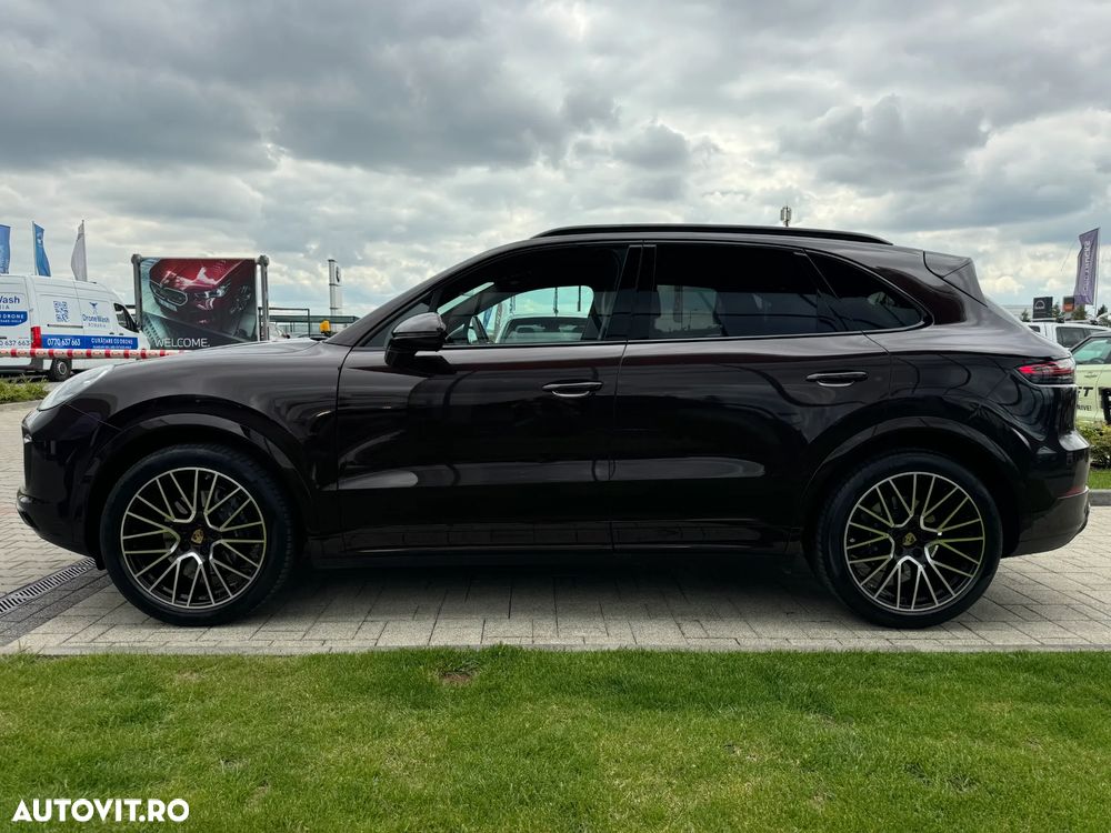 Porsche Cayenne Tiptronic S Platinum Edition - 4