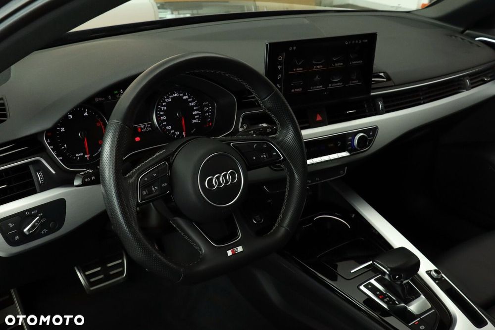 Audi A4 Avant - 19
