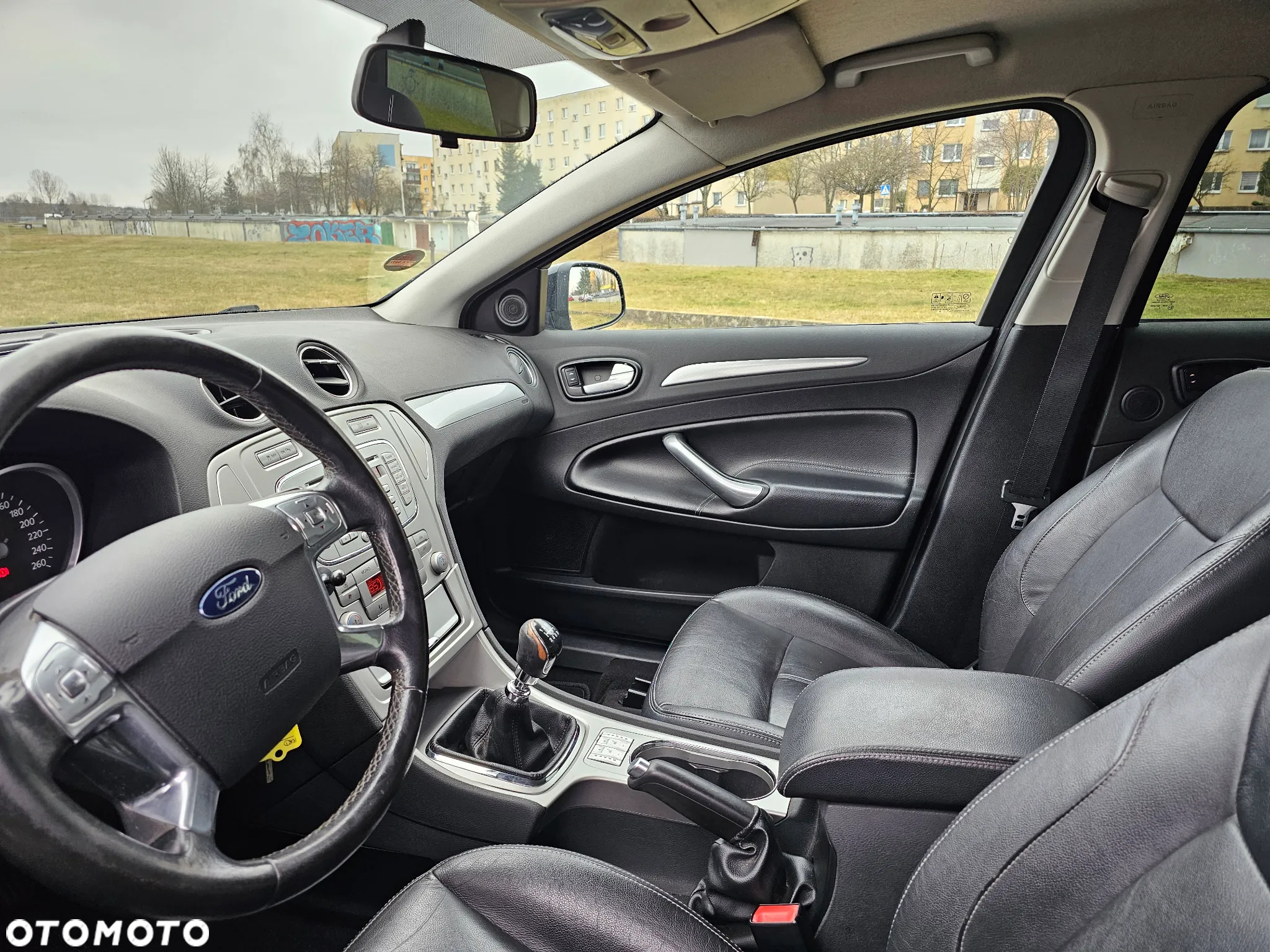 Ford Mondeo 2.2 TDCi Ghia - 33