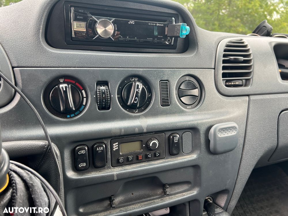 Mercedes-Benz Sprinter - 8