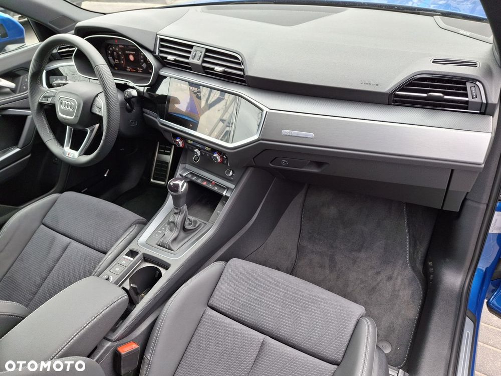 Audi Q3 - 17