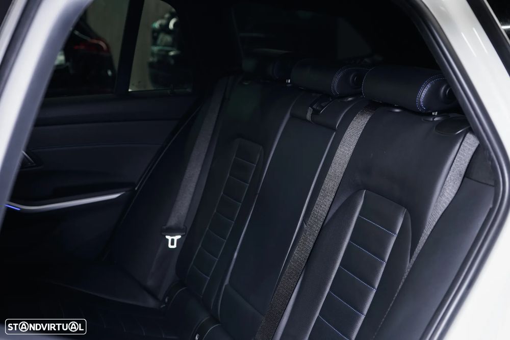 BMW 320 d Aut. M Sport - 29