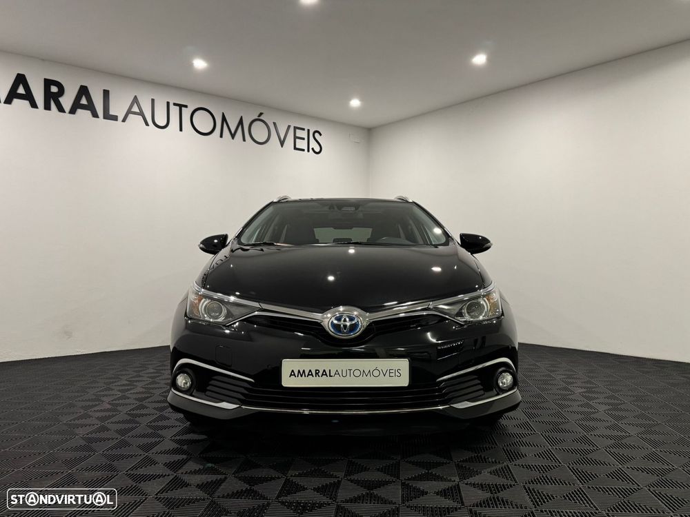 Toyota Auris Touring Sports 1.8 HSD Comfort +P.Techno+P.Sport - 3