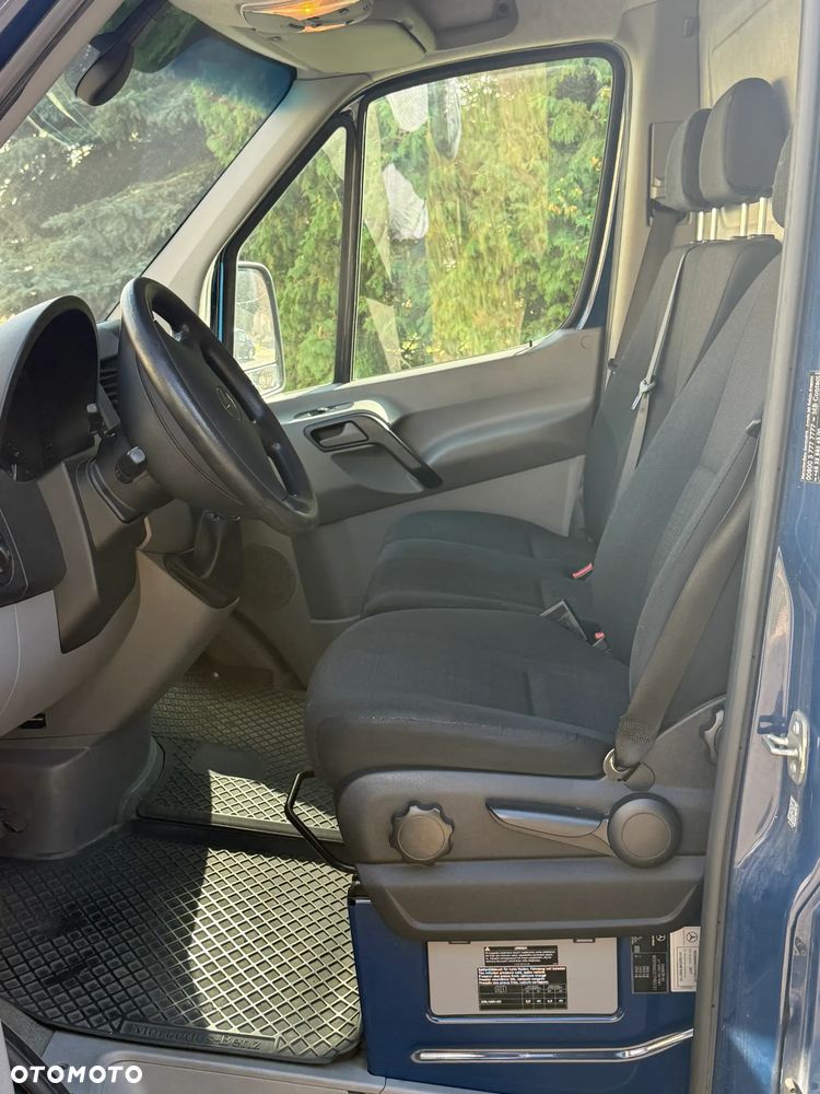 Mercedes-Benz Sprinter - 9